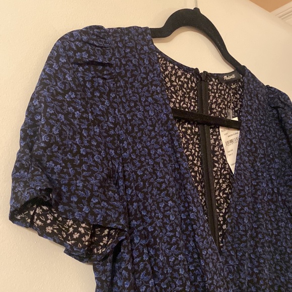 Madewell Short Sleeve V-Neck Faux Wrap Midi Dress - Picture 8 of 9